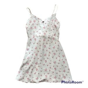 Rue21 floral mini dress, size medium perfect for summer